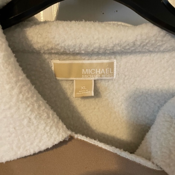 Micheal Kors - Sherpa Lined Jacket (extra large) - Picture 2 of 4